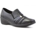 Softlites Womens Black Croc Pattern Comfort Shoe