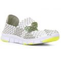 Heavenly Feet Womens Slip On Woven Shoe in White